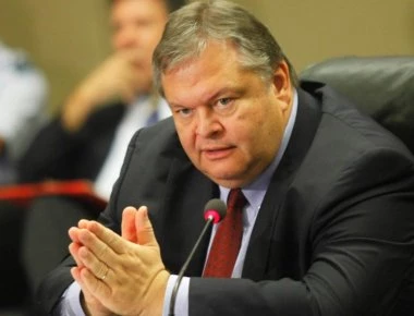 Βενιζέλος: «Στα χαρτιά οι κυβερνητικές εξαγγελίες για την αποκατάσταση των πυρόπληκτων της Αττικής»